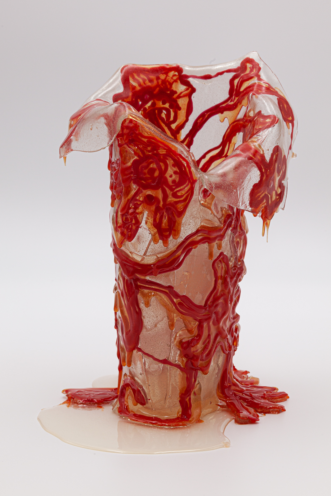 Paula-Cordoba-artwork-Cultural-wounds-vase01-