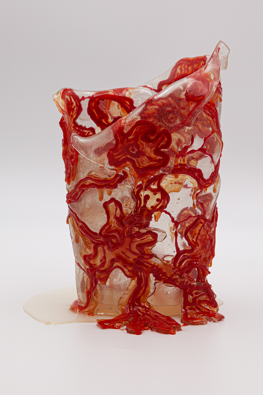 Paula-Cordoba-artwork-Cultural-wounds-vase01