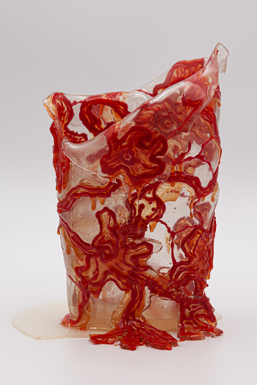Paula-Cordoba-artwork-Cultural-wounds-vase-01